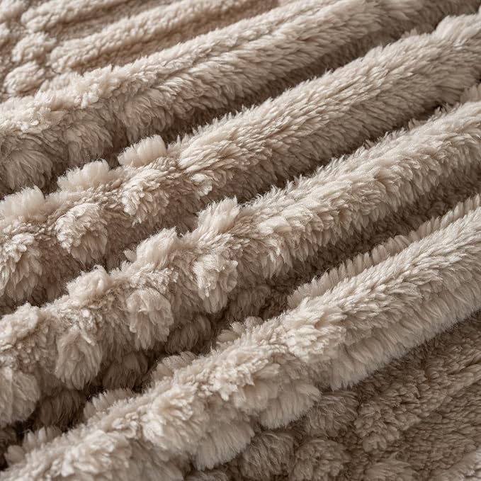 Brown Throw Blanket - Image 5