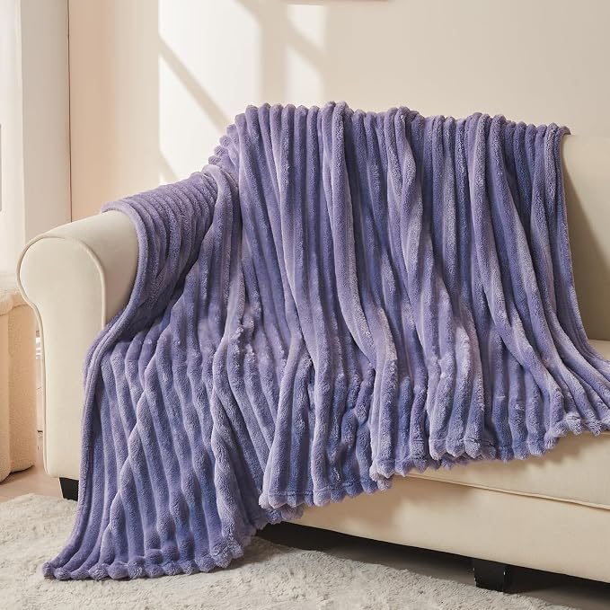 NEWCOSPLAY Fleece Ribbed Cozy Twin Blanket - Image 3