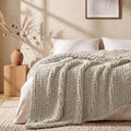 L'AGRATY Chunky Knit Throw Blanket by LAGRATY