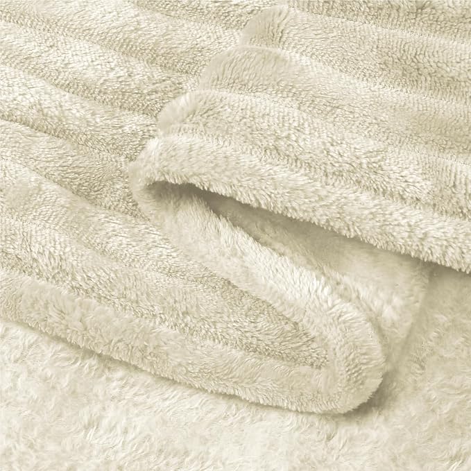 BEDELITE 3D Ribbed Jacquard Beige Fleece Twin Blanket - Image 5
