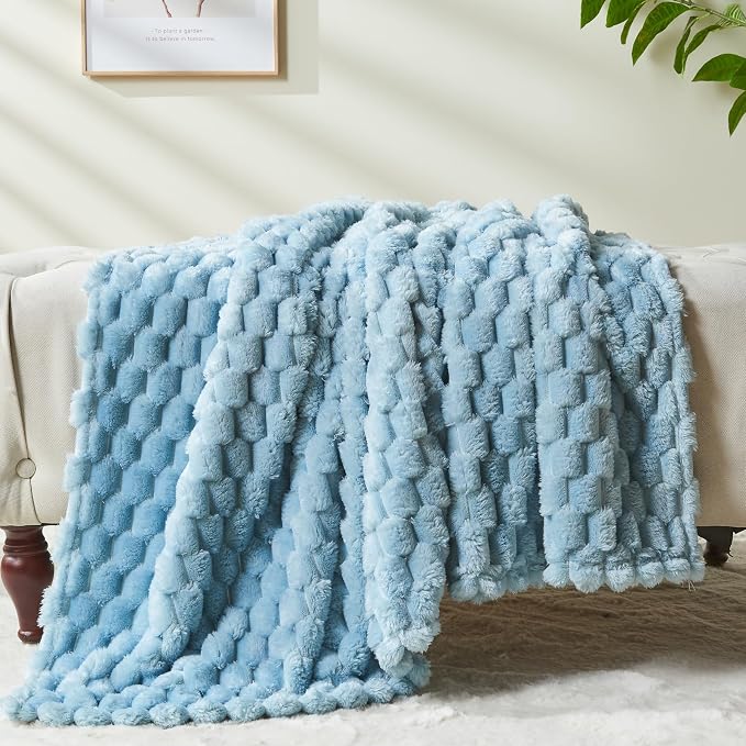 NEWCOSPLAY Fleece Clouds Cozy Throw Blanket - Image 6