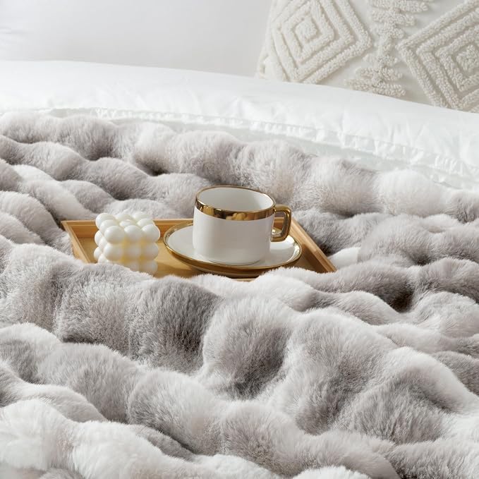 Luxury 1000GSM Rabbit Faux Fur Blanket, Super Heavy Warm Cozy Brown Blankets - Image 5