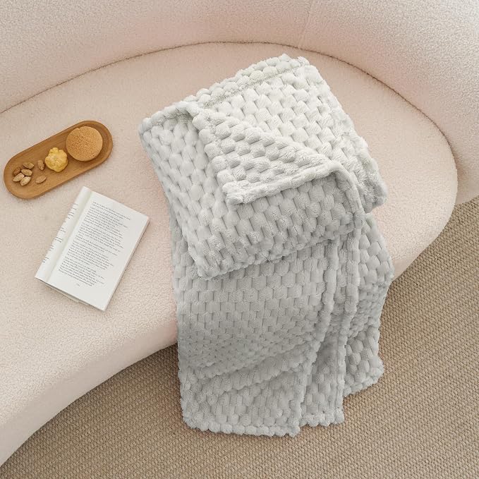 BEDELITE Light Grey Throw Blanket - Image 6