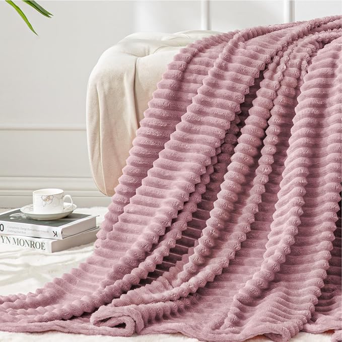 BEDELITE 3D Ribbed Berry Purple Fleece Throw Blanket by BEDELITE