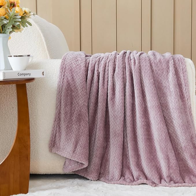 NEWCOSPLAY Super Soft Twin Blanket Light Purple Premium Silky Flannel Fleece Leaves Pattern Lightweight Bed Blanket All Season Use (Light Purple, Twin(60"x80"))