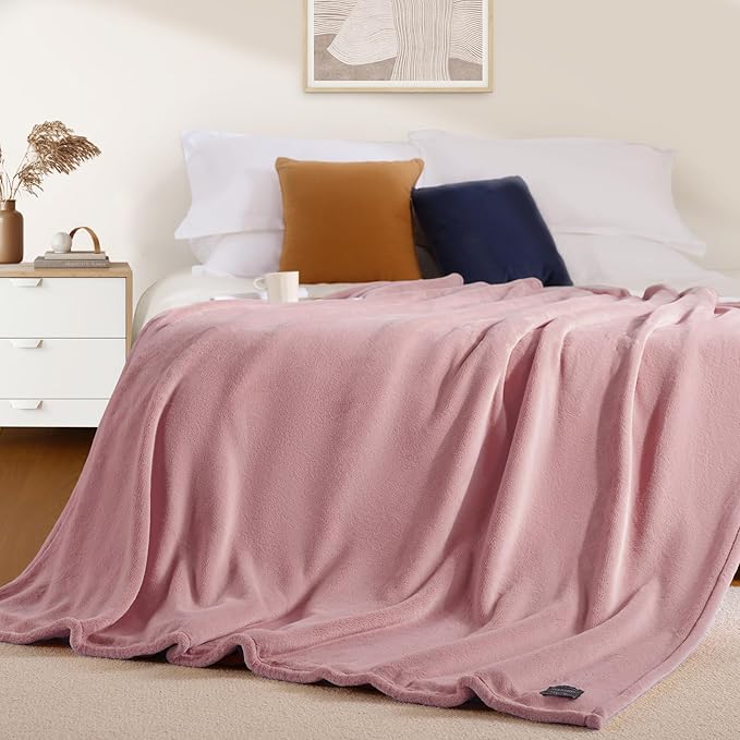 BEAUTEX Fleece Blanket King Size Super Soft Flannel Throw Blanket Lightweight Fuzzy Plush Blanket for Couch Sofa or Bed All Seasons (Dusty Pink, 108" x 90")