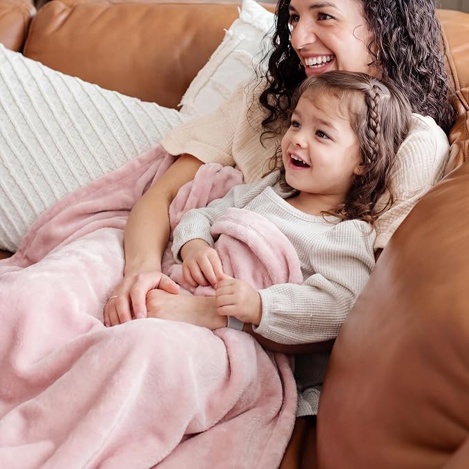 Bedsure GentleSoft Fleece Blanket Twin Size Pink - Image 6