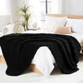 L'AGRATY Chunky Knit Throw Blanket by LAGRATY