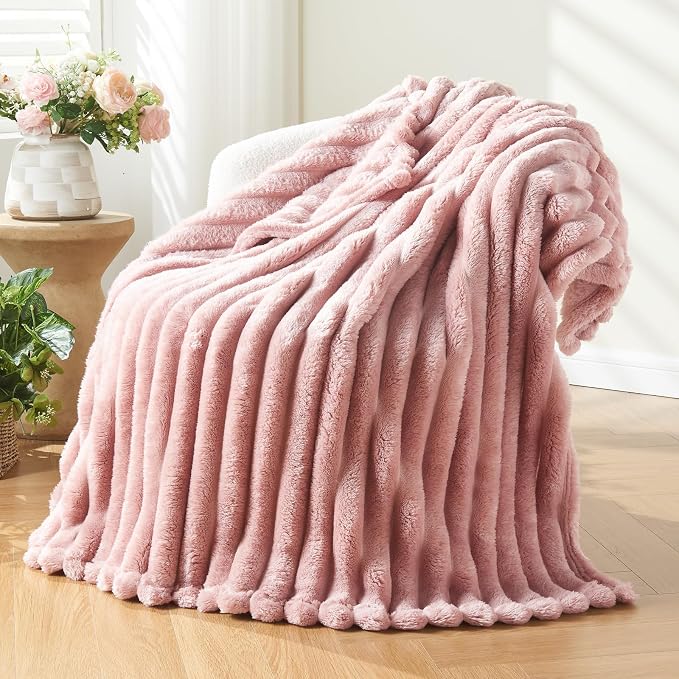 NEWCOSPLAY Fleece Ribbed Cozy Twin Blanket by NEWCOSPLAY