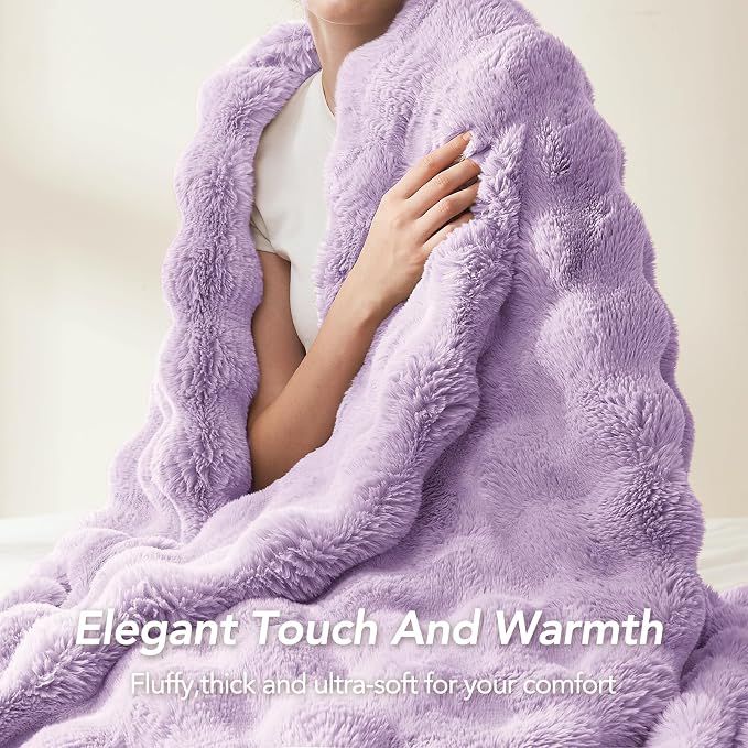 L'AGRATY Faux Rabbit Fur Throw Blanket - Image 6