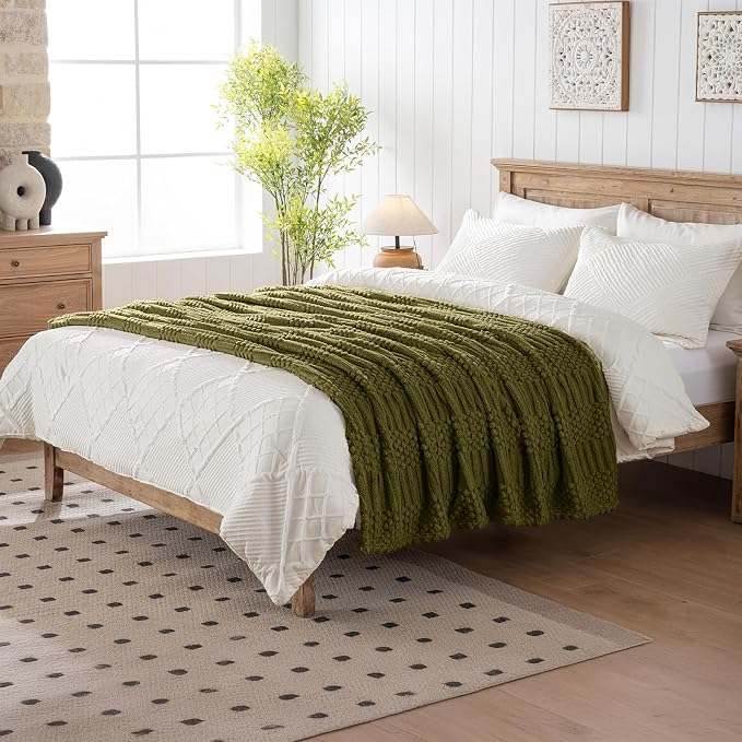 90x104 Inch Green King Size Blanket - Image 6