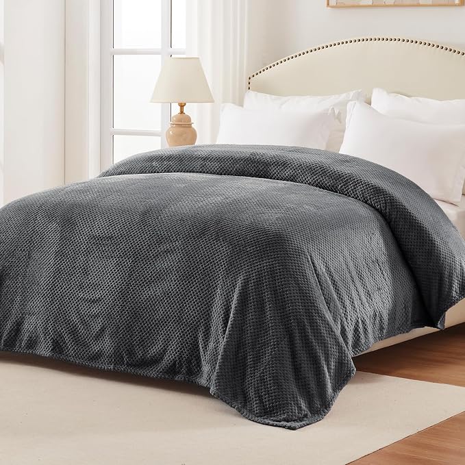 Exclusivo Mezcla Soft Waffle Fleece Bed Blanket Queen Size, Cozy Flannel - Image 4