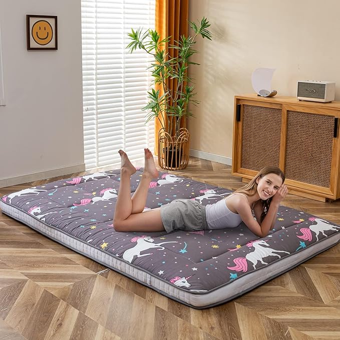 MAXYOYO Futon Mattress, Unicorn Pattern Japanese Floor Mattress Quilted Bed Mattress Topper, Extra Thick Folding Sleeping Pad Breathable Floor Lounger Guest Bed for Camping, Grey, Twin
