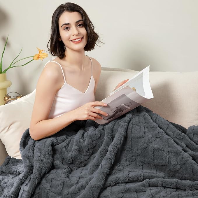 Aganear Fleece Throw Blanket for Bed Couch 90"x108" Grey | Lightweight Fuzzy - Image 6