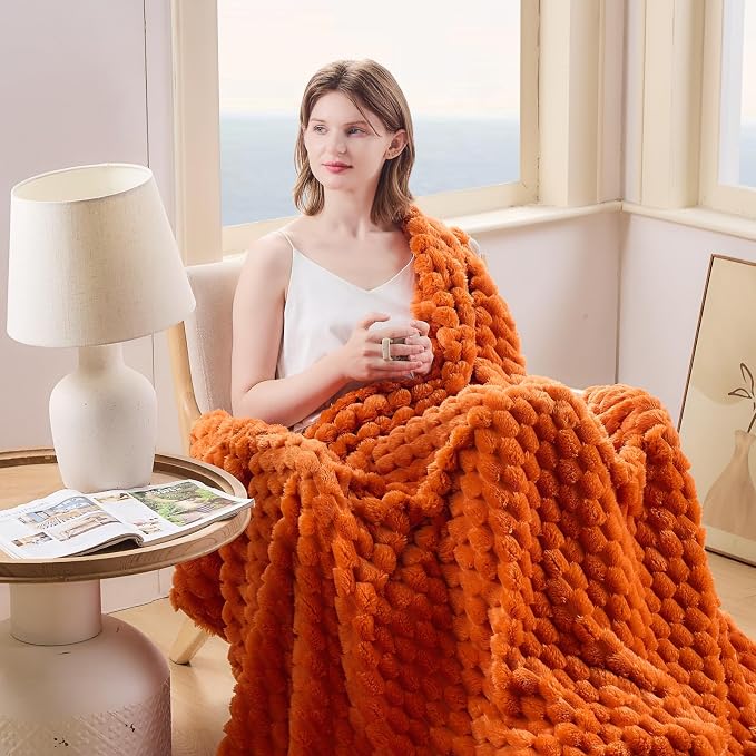 NEWCOSPLAY Fleece Clouds Cozy Throw Blanket - Image 2