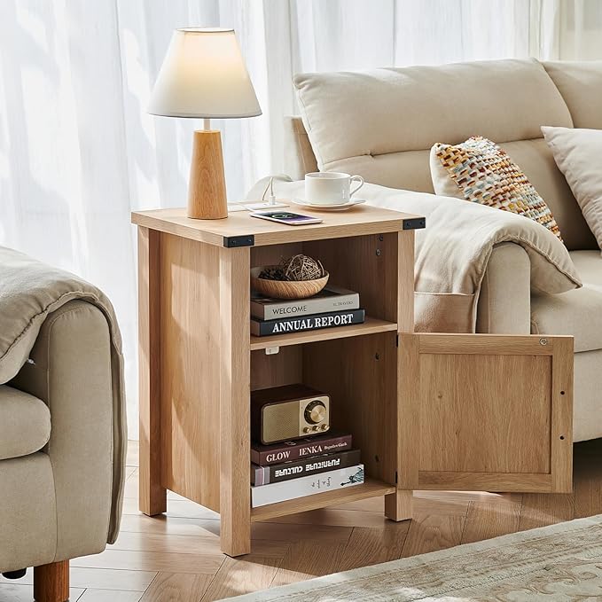 Boho Fluted Nightstand Set of 2 for Bedroom, 18" Rustic Night Stand with Charging Station, Modern Accent Bedside Tables with Open Storage Shelf & Door, Wooden End Table for Home, Natural Oak