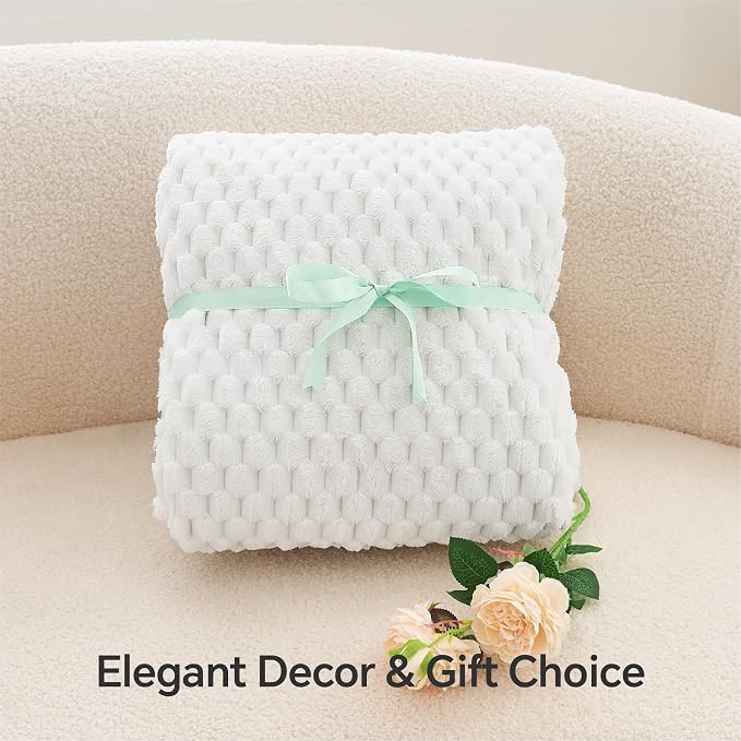 BEDELITE White Queen Blanket for Bed, Soft Cozy Gifts for Women, 90 * 90 | 3D - Image 3