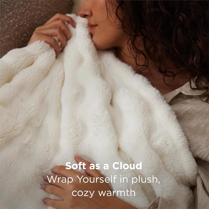 Bedsure White Twin XL Blankets for Bed - Image 2
