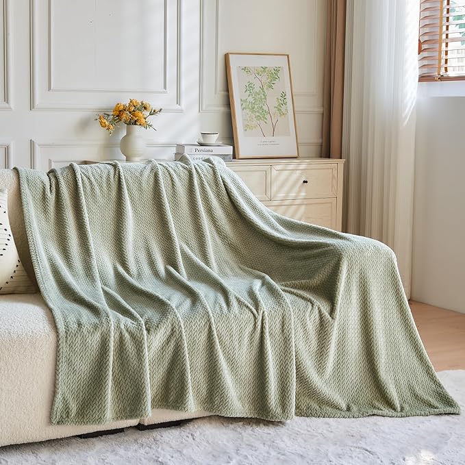 NEWCOSPLAY Super Soft Twin Blanket Sage Green Premium Silky Flannel Fleece Leaves Pattern Lightweight Bed Blanket All Season Use (Sage Green, Twin(60"x80"))