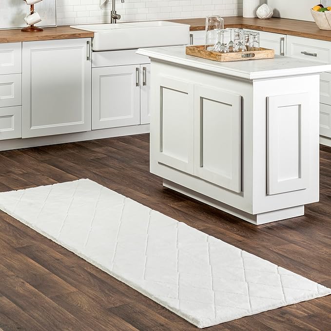 nuLOOM Amy White Trellis Washable Runner Rug by nuLOOM