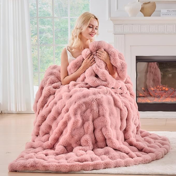 BENVWE Faux Fur Throw Blanket for Couch - Image 8