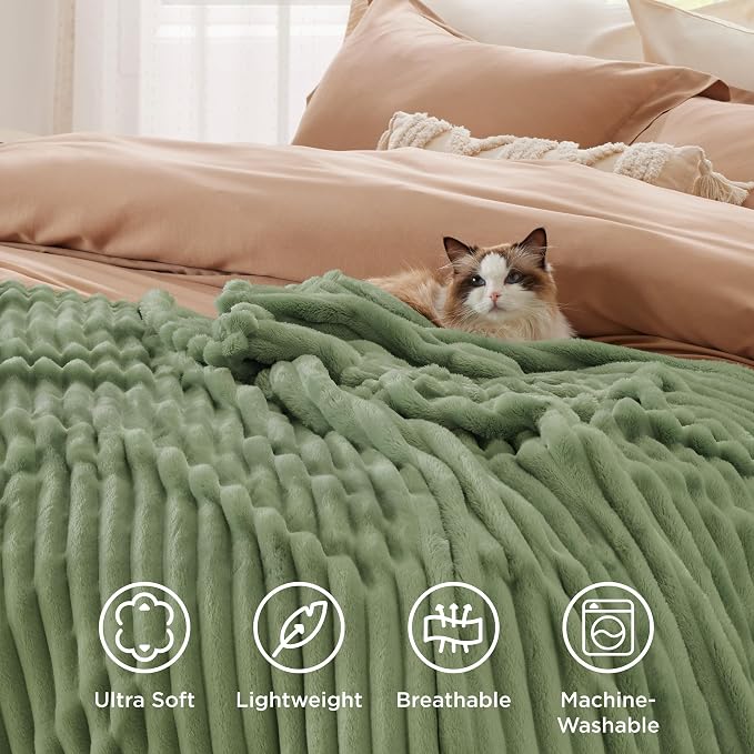 Bedsure Soft Twin Blanket for Bed Decor Gifts Reseda Green 60"x80" | Birthday - Image 5