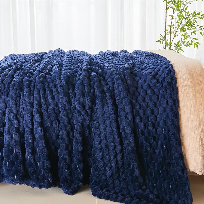 NEWCOSPLAY Fleece Clouds Cozy Queen Blanket - Image 7