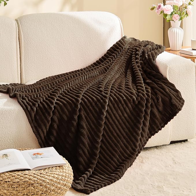 BEDELITE Ribbed Jacquard Dark Brown Fleece Twin Blanket - Image 8