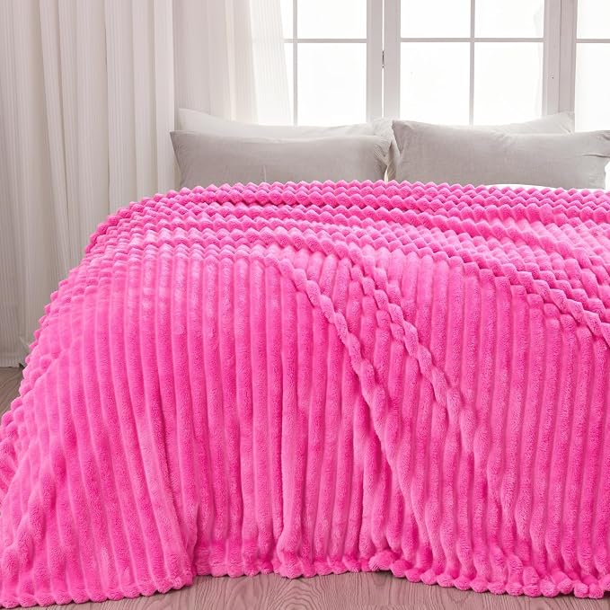 NEWCOSPLAY Fleece Ribbed Cozy Queen Blanket by NEWCOSPLAY