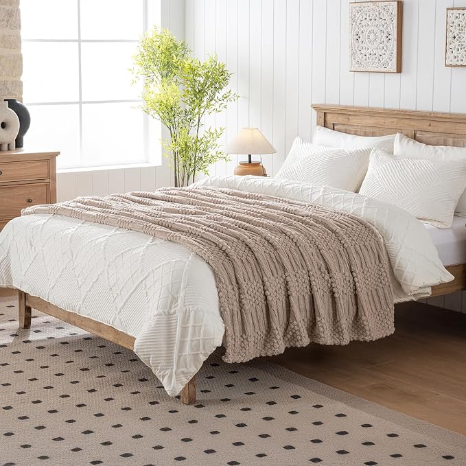 Brown Throw Blanket - Image 4