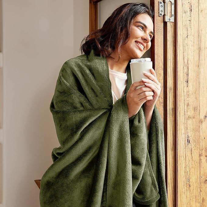 Exclusivo Mezcla Fleece Throw Blanket for Couch, Sofa, 300GSM Super Soft and Warm Blankets, Olive Green Throw All Season Use, Cozy, Plush, Lightweight, 50x60 Inches
