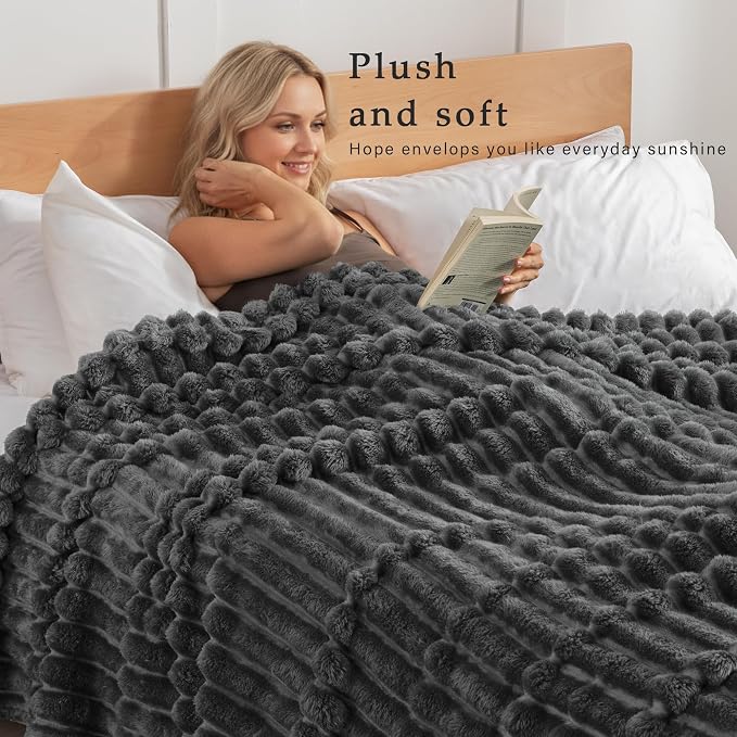 Exclusivo Mezcla Striped King Size Fleece Blanket - Image 2
