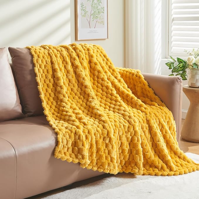 NEWCOSPLAY Fleece Clouds Cozy Throw Blanket - Image 8