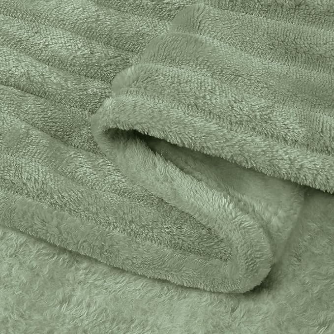BEDELITE Ribbed Sage Grey Green Fleece Throw Blanket - Image 9