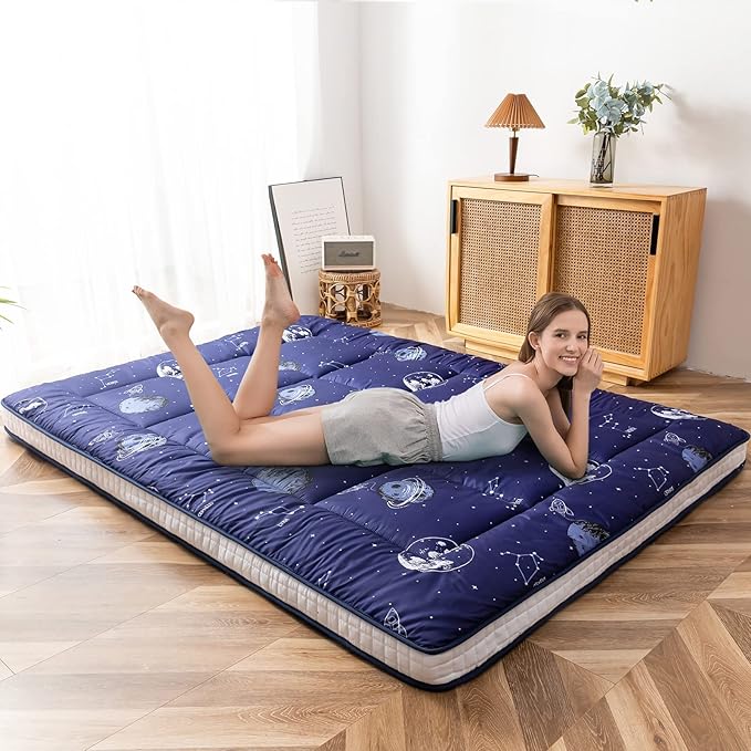 MAXYOYO Navy Space Adventure Futon Mattress, Padded Japanese Floor Mattress Quilted Bed Mattress Topper, Extra Thick Folding Sleeping Pad Floor Lounger Guest Bed for Camping Couch, Twin Size