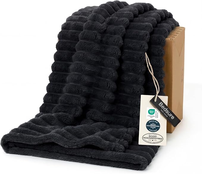 Bedsure Soft Twin XL Blanket for Bed Dorm Black 66"x90" | Birthday Gifts for by Unknown