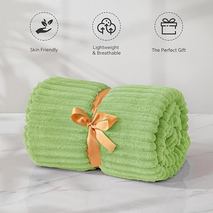 BEDELITE Ribbed Jacquard Green Fleece Twin Blanket - Image 4