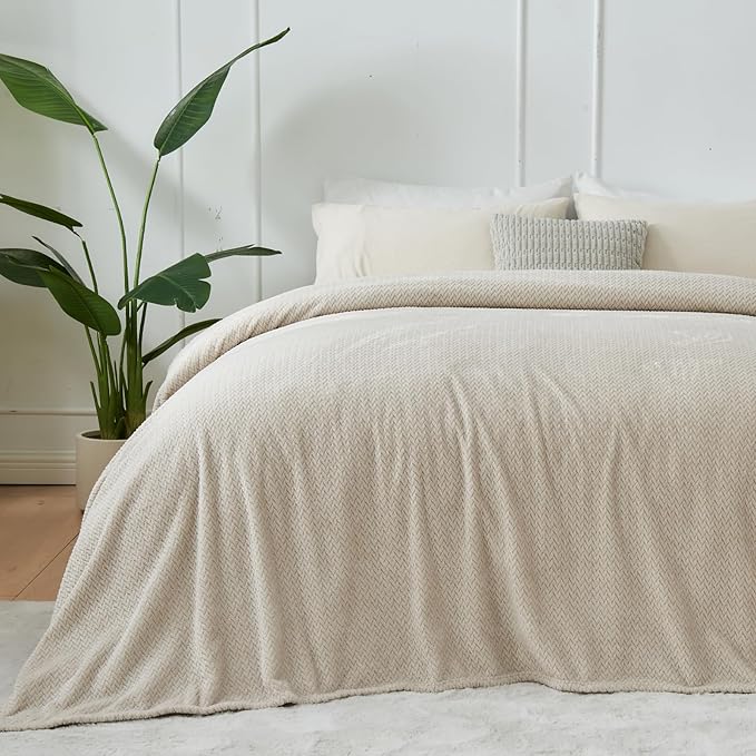 NEWCOSPLAY Super Soft Throw Blanket Linen Premium Silky Flannel Fleece Leaves Pattern Lightweight Bed Blanket All Season Use (Linen, Throw(50"x60"))