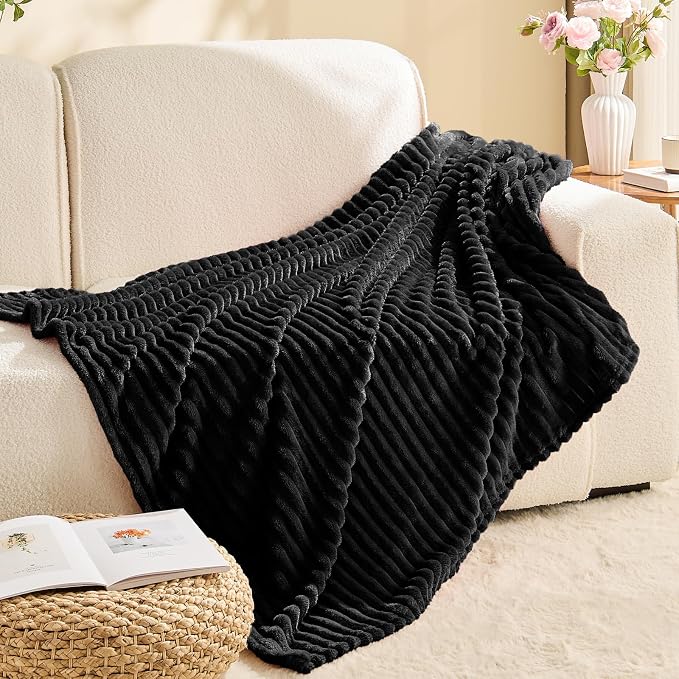 BEDELITE Ribbed Jacquard Black Fleece Throw Blanket - Image 8