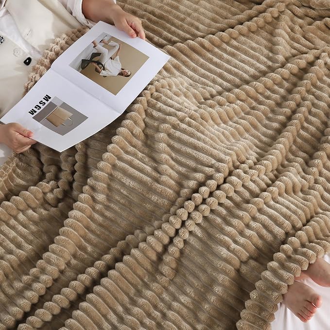 Tan Fleece Throw Blanket 60”×80” - Image 4