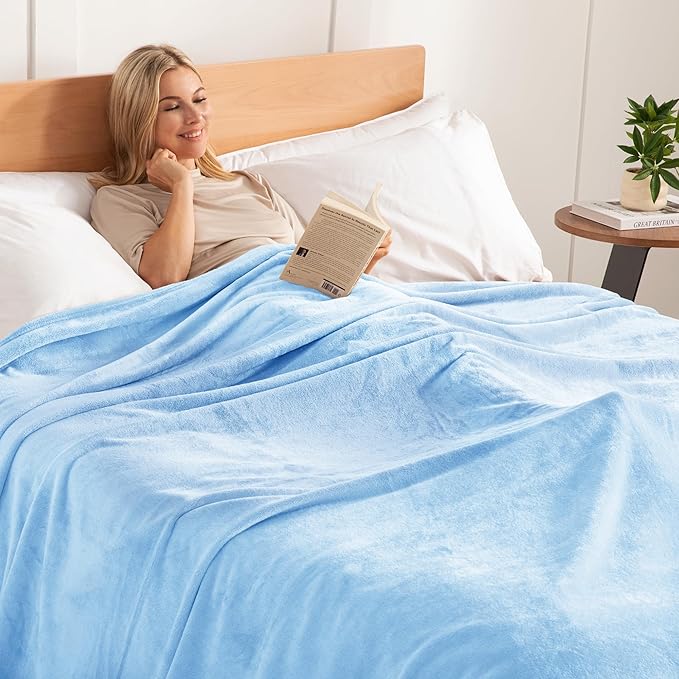 Exclusivo Mezcla Extra Large Fleece Throw Blanket for Couch, Sofa, 300GSM Super Soft and Warm Blankets, Ice Blue Throw All Season Use, Cozy, Plush, Lightweight, 50x70 Inches
