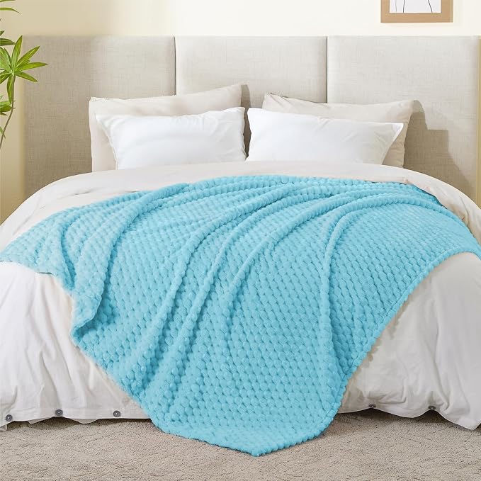BEDELITE Light Blue Throw Blanket - Image 4
