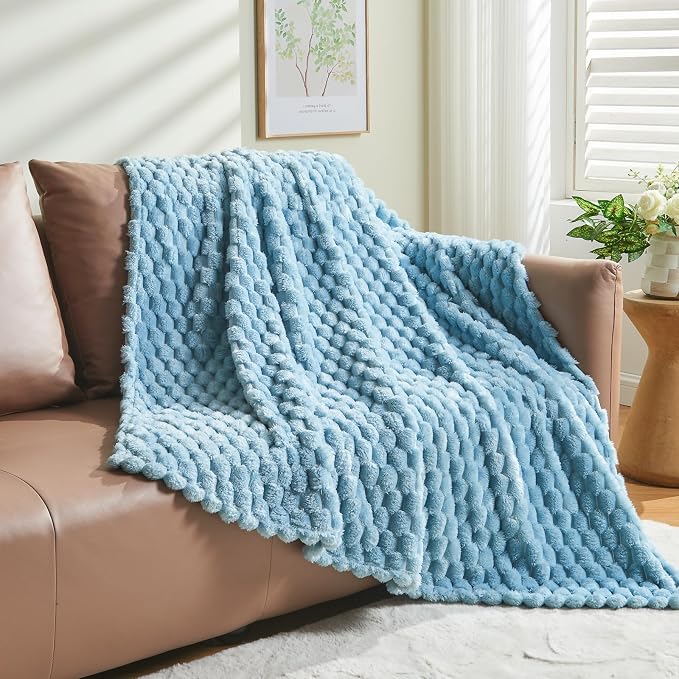 NEWCOSPLAY Fleece Clouds Cozy Throw Blanket - Image 8