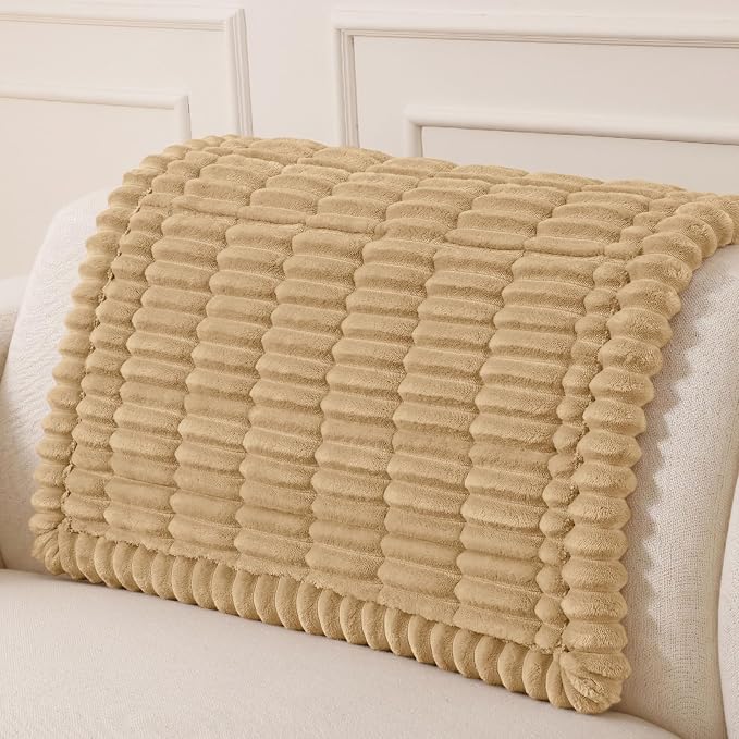 Couch Cover for Dogs, Washable Non Slip Plush Flannel Sofa Protector | Thick by hyha