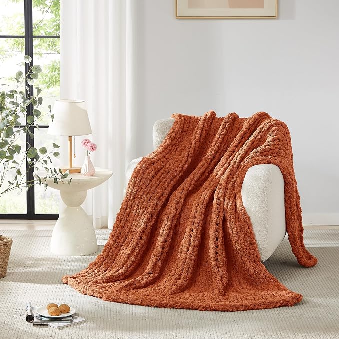 L'AGRATY Chunky Knit Throw Blanket - Image 4