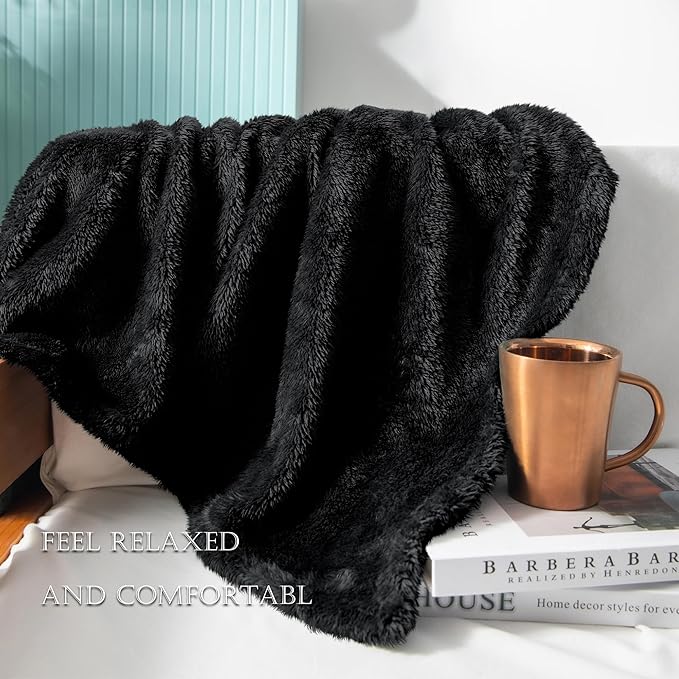 Exclusivo Mezcla Plush Fuzzy Fleece Throw Blanket Extra Large, Super Soft, Fluffy and Warm Blankets for Couch, Bed, Suitable for All Seasons (50x70 Inches, Black)