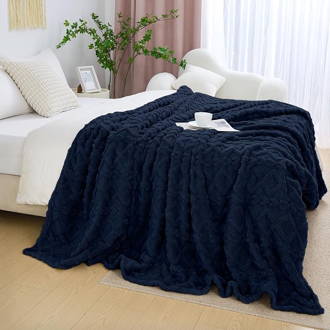 Aganear Fleece Throw Blanket for Couch Sofa 60"x80" Navy | Lightweight Fuzzy - Image 3