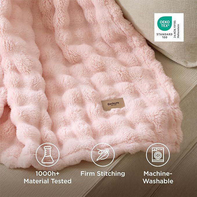 Bedsure 3D Fleece Bubble Blanket - Image 4