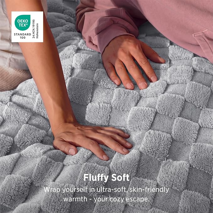 Bedsure GentleSoft Silver Grey Throw Blanket - Image 2