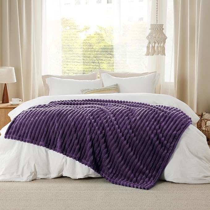 Bedsure Soft Purple Throw Blanket - Image 9